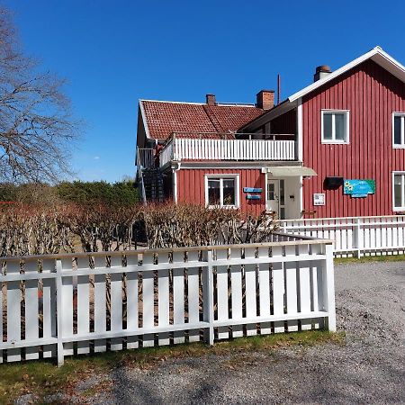 Flora Dekor Gaestgard, Lenagarden Pension Alingsås Buitenkant foto