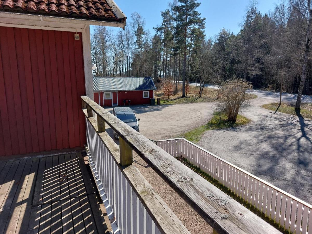 Flora Dekor Gaestgard, Lenagarden Pension Alingsås Buitenkant foto