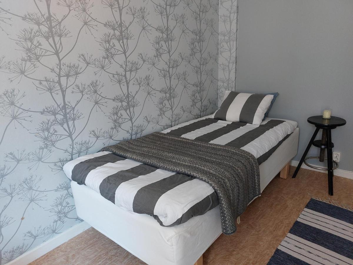 Flora Dekor Gaestgard, Lenagarden Pension Alingsås Buitenkant foto