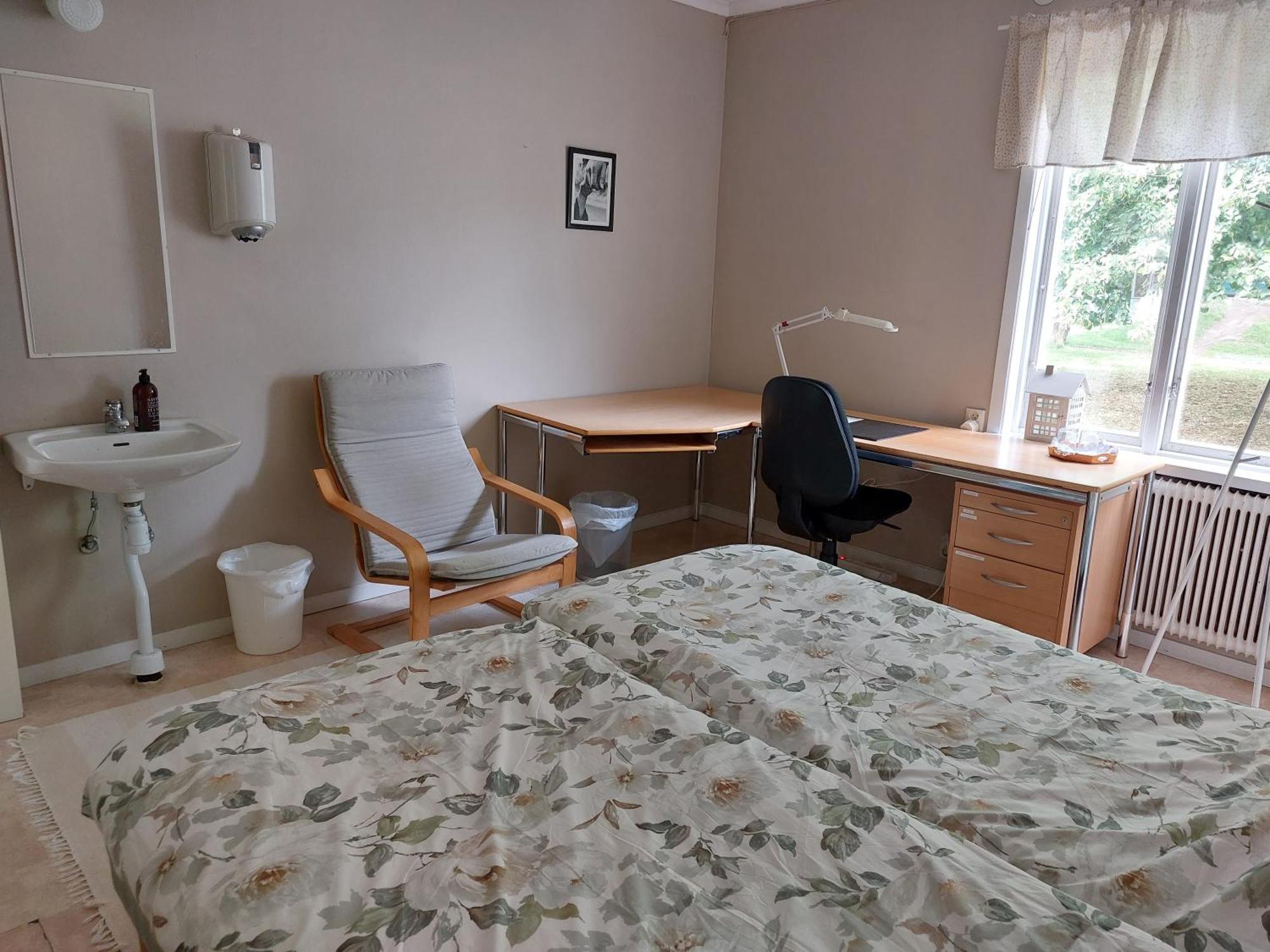 Flora Dekor Gaestgard, Lenagarden Pension Alingsås Buitenkant foto